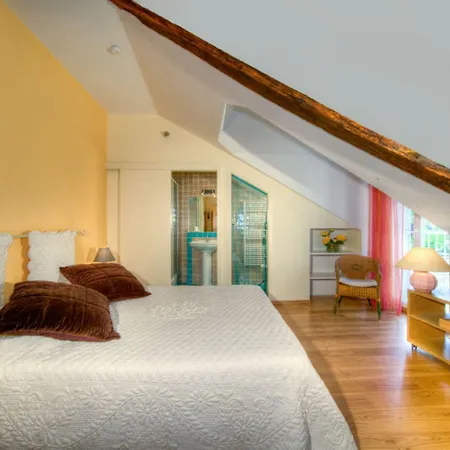 Bed & Breakfast D'hotes Les Cardabelles